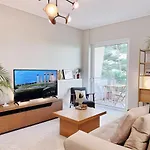 Coastal Living In 公寓