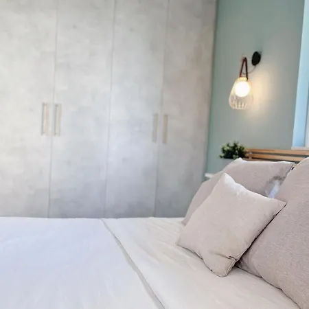 Kipos By Lithos & Key - 2 Bdr Condo In Kalamata