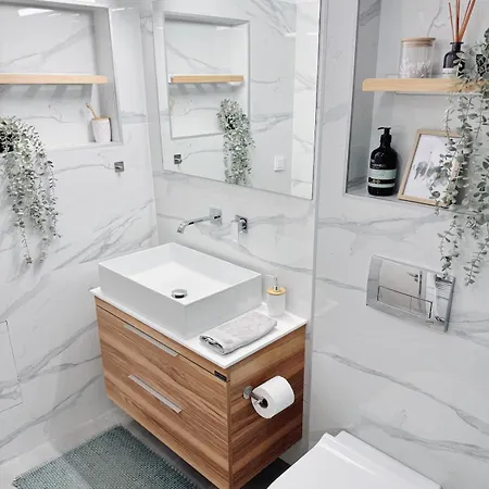 Kipos By Lithos & Key - 2 Bdr Condo In Kalamata *