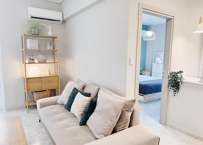 Coastal Living In Apartment *